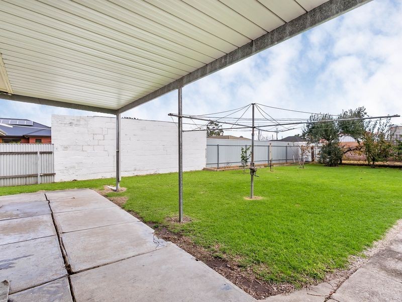 3 Rosslyn Street, Clovelly Park SA 5042