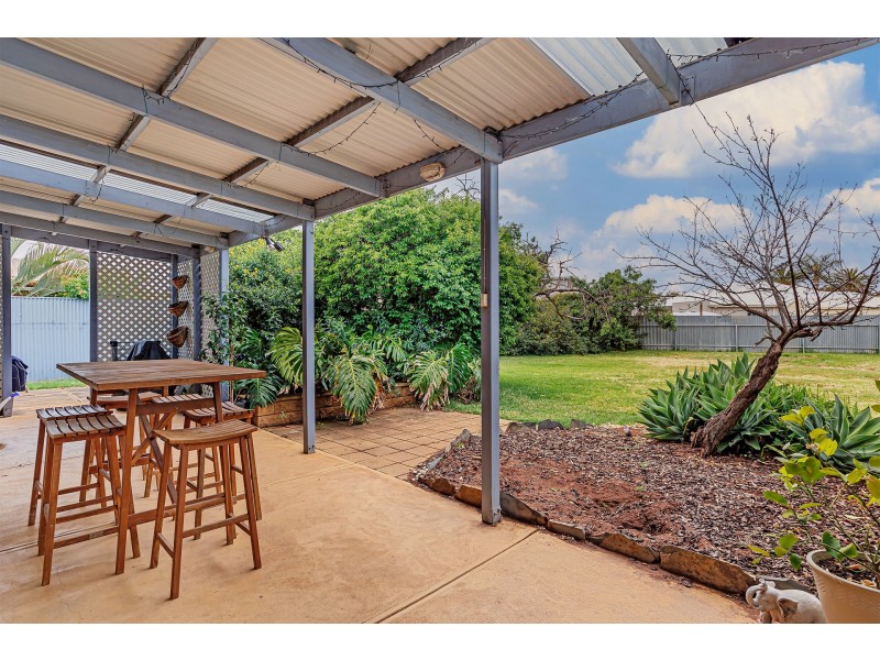 1 Fifth Avenue, Seaton SA 5023