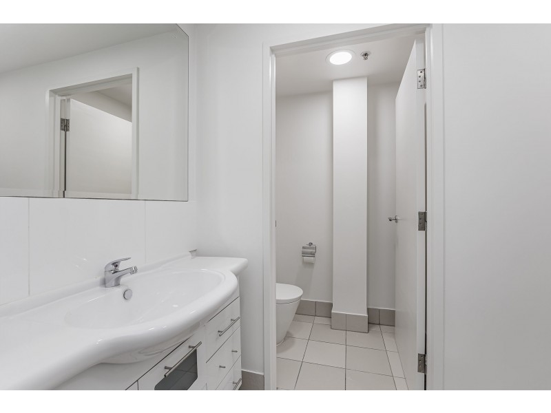 212/9 Paxtons Walk, Adelaide SA 5000