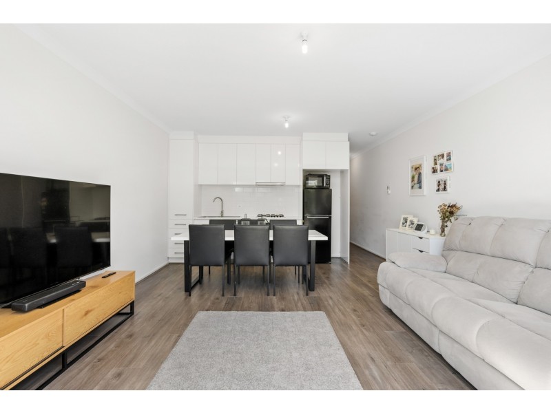 17 Victoria Way, Mansfield Park SA 5012