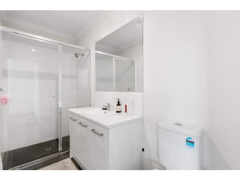 17 Victoria Way, Mansfield Park SA 5012