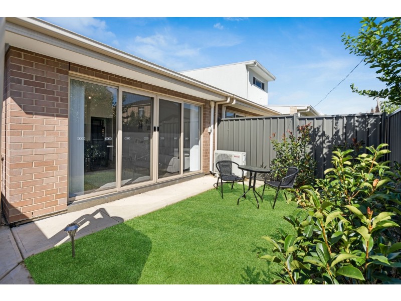 17 Victoria Way, Mansfield Park SA 5012