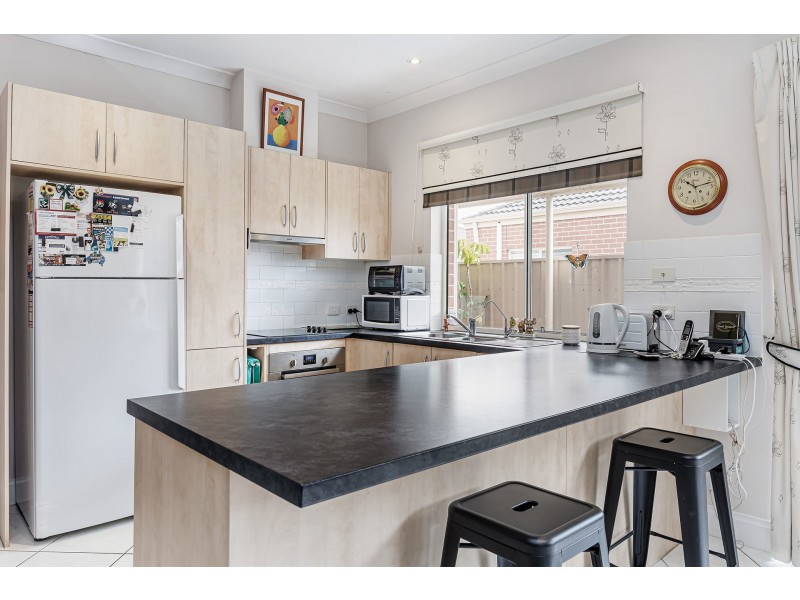 2/33 Raymond Avenue, Seaton SA 5023