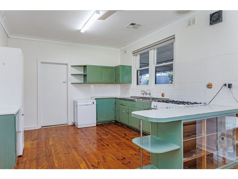 30 Winnall Street, Clapham SA 5062