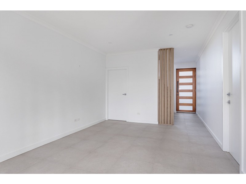 2c Galbraith Avenue, Park Holme SA 5043