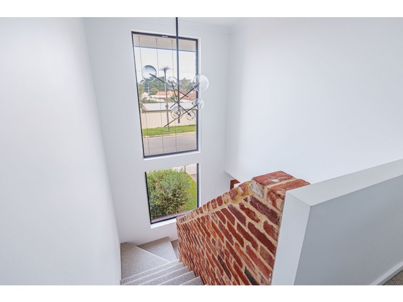2c Galbraith Avenue, Park Holme SA 5043