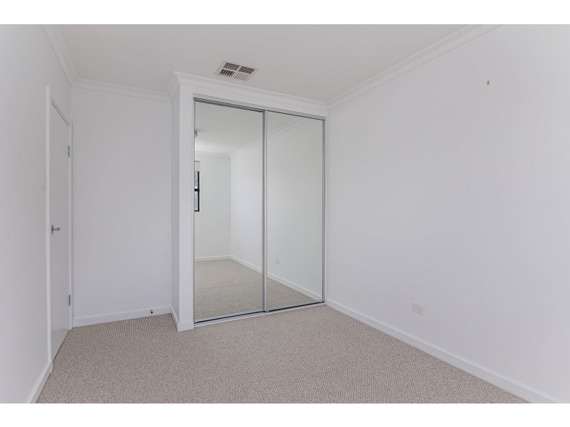 2c Galbraith Avenue, Park Holme SA 5043