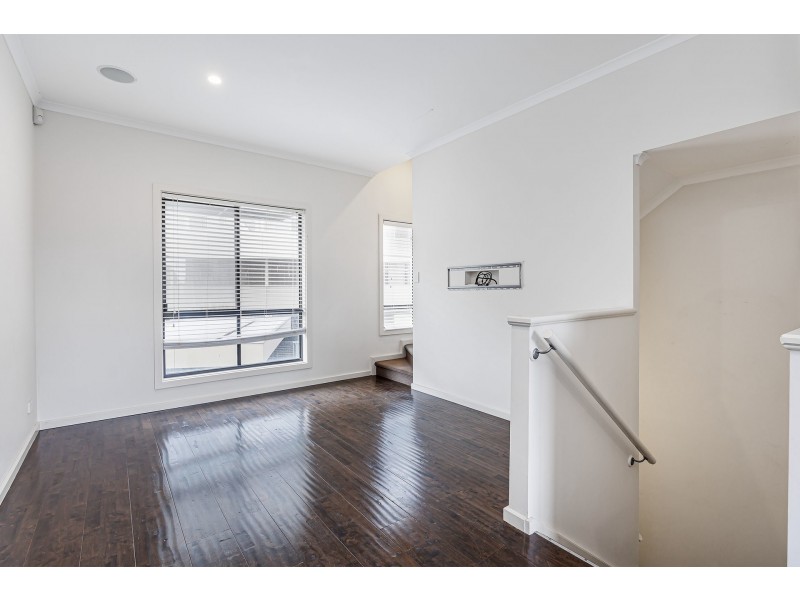 1/17 Euston Walk, Mawson Lakes SA 5095