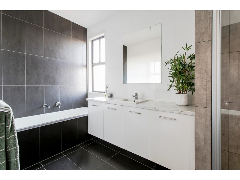 40 Paqualin Street, Hendon SA 5014