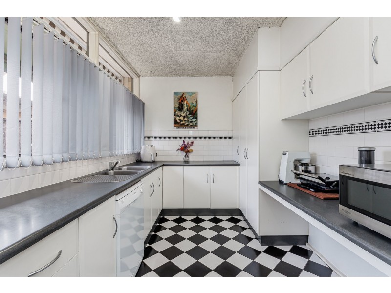 99 Sportsman Drive, West Lakes SA 5021