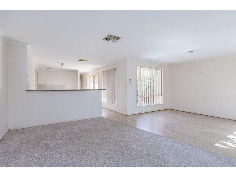 8 Wentworth Place, Brompton SA 5007