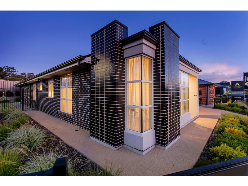 54 Cheriton Avenue, Mount Barker SA 5251