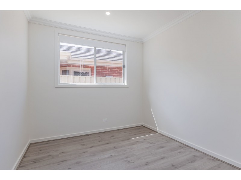 4 South Parade, Seaton SA 5023