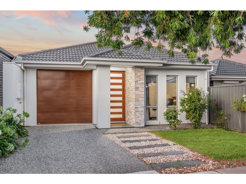 38 Lucerne Grove, Findon SA 5023