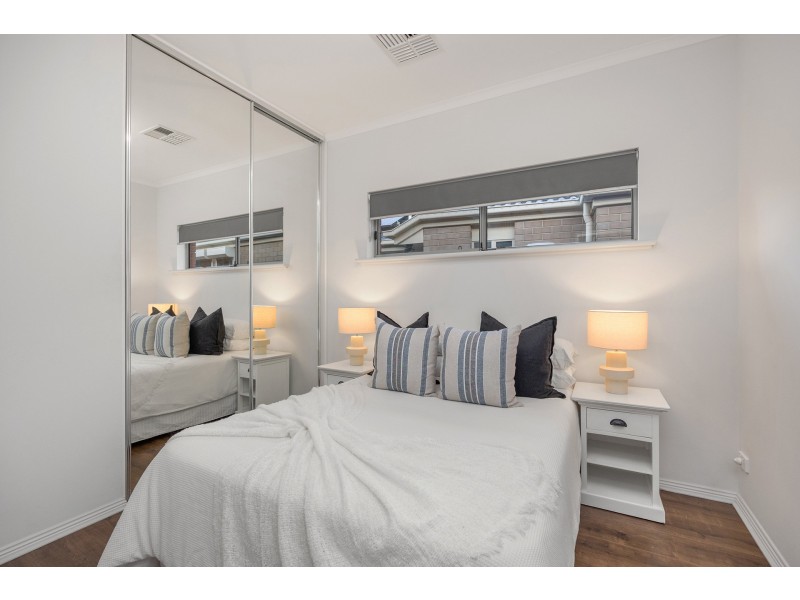 38 Lucerne Grove, Findon SA 5023
