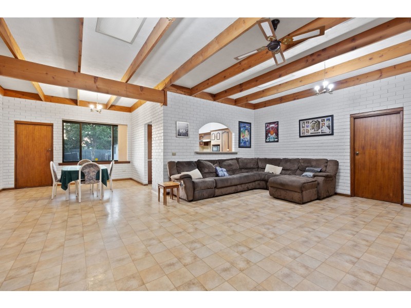 8 Greville Avenue, Flinders Park SA 5025