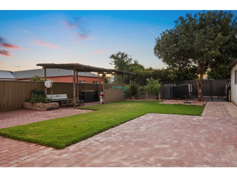 8 Greville Avenue, Flinders Park SA 5025