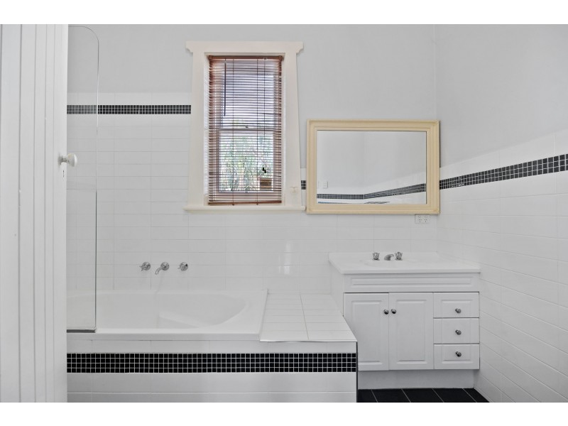 39 Windsor Avenue, Woodville Park SA 5011