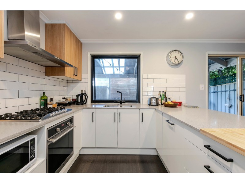 3/9 Yorktown Crescent, Henley Beach South SA 5022