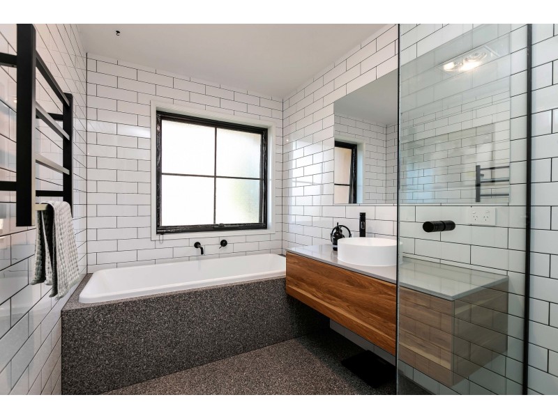 3/9 Yorktown Crescent, Henley Beach South SA 5022