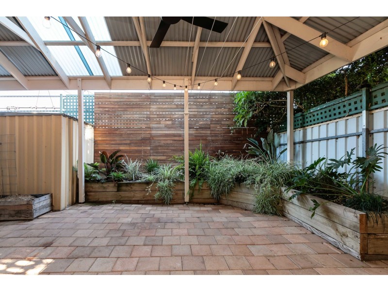 3/9 Yorktown Crescent, Henley Beach South SA 5022