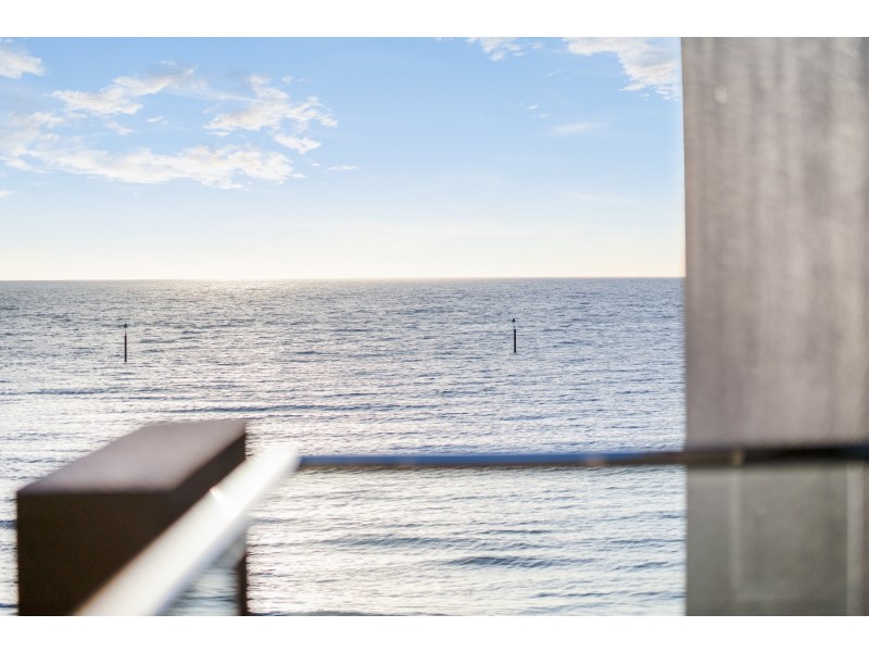 32/8-9 North Esplanade, Glenelg North SA 5045