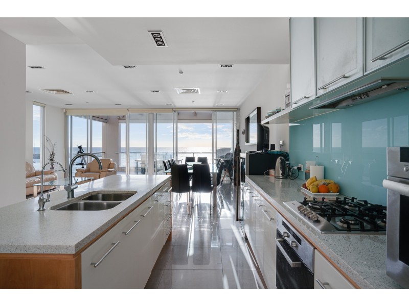 32/8-9 North Esplanade, Glenelg North SA 5045