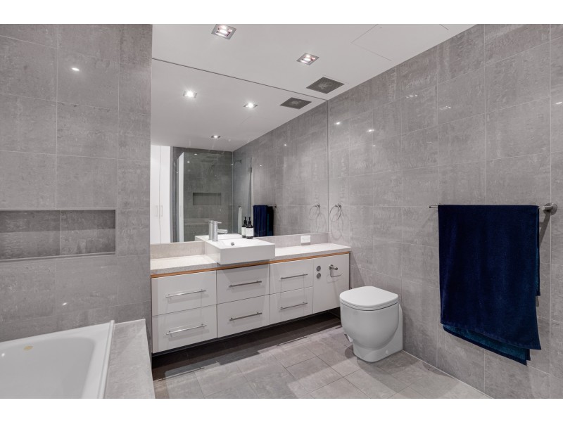 32/8-9 North Esplanade, Glenelg North SA 5045