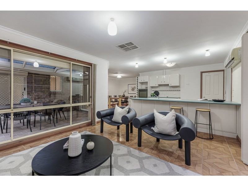 17 Baynes Court, Greenwith SA 5125