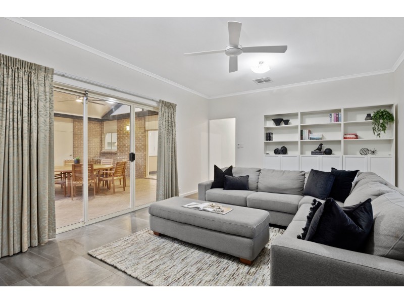 22 Phelps Court, Fulham SA 5024