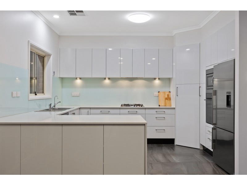 22 Phelps Court, Fulham SA 5024