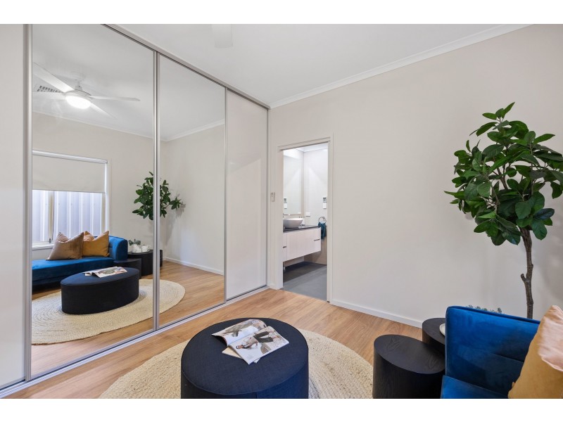 22 Phelps Court, Fulham SA 5024