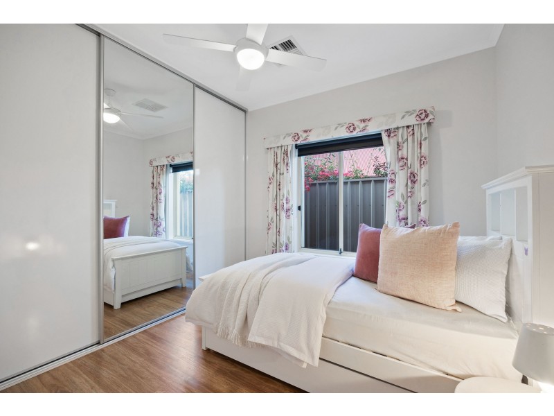 22 Phelps Court, Fulham SA 5024