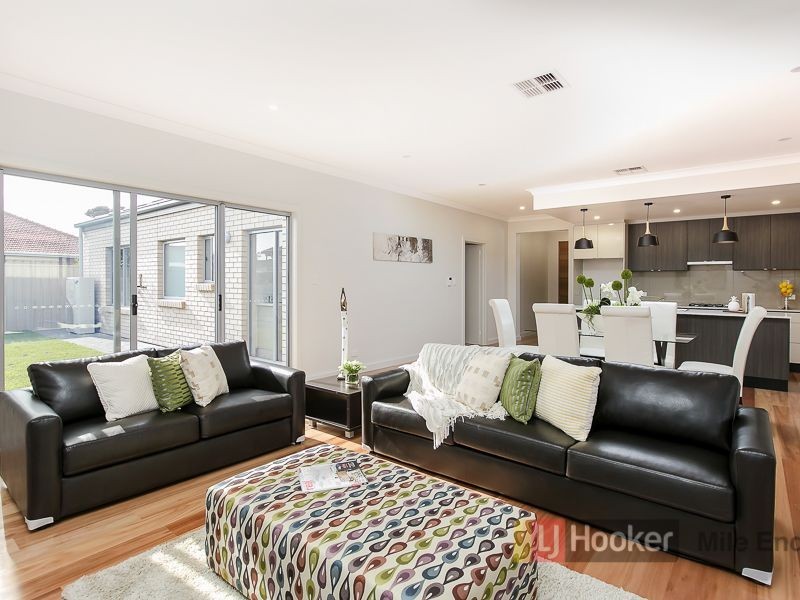 6 Sixth Avenue, Seaton SA 5023