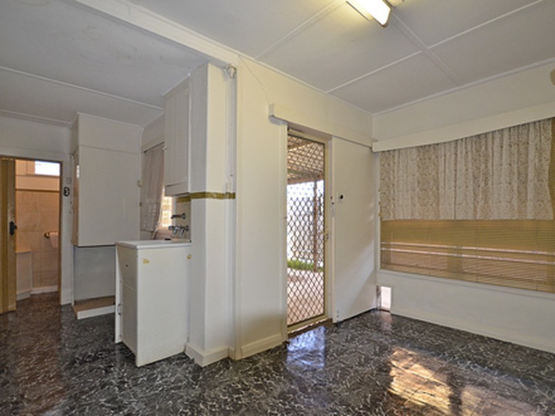 10 Lister Crescent, Woodville South SA 5011