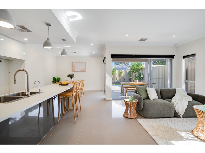 5 Blacks Road, Hillcrest SA 5086