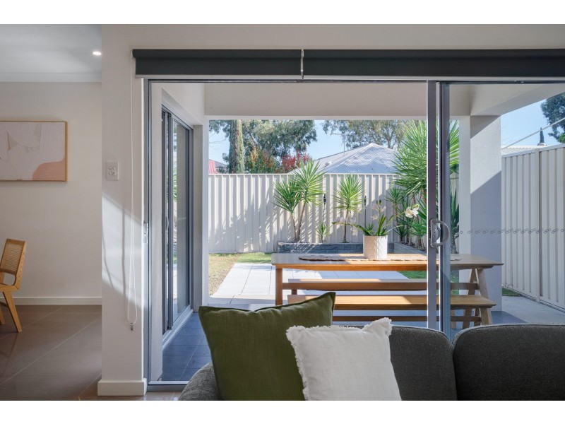 5 Blacks Road, Hillcrest SA 5086