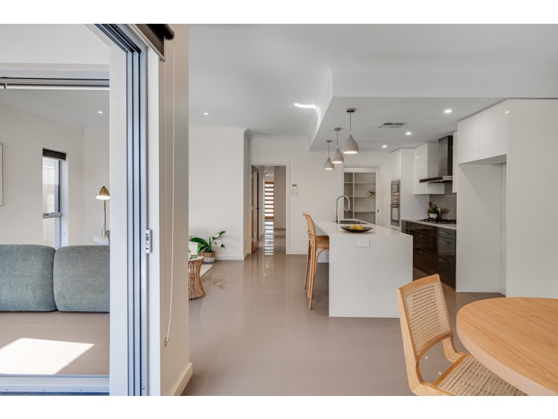 5 Blacks Road, Hillcrest SA 5086