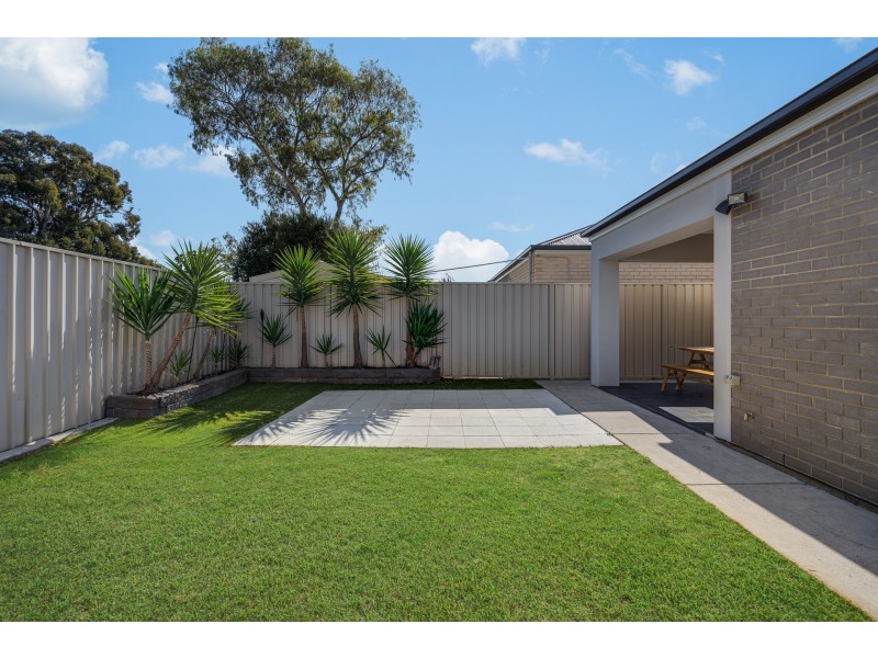 5 Blacks Road, Hillcrest SA 5086