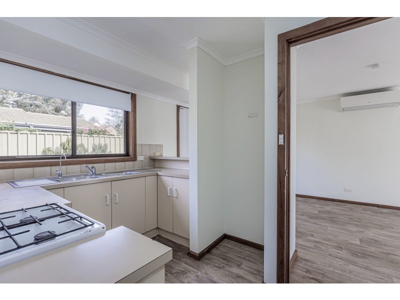 13/2a Karu Crescent, Mitchell Park SA 5043