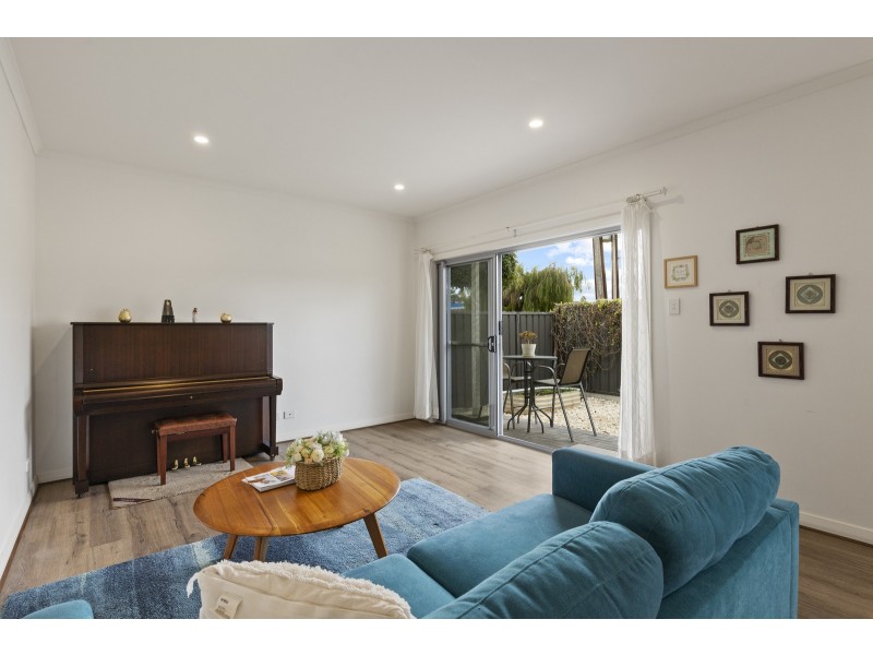 24 Foster Avenue, Paradise SA 5075