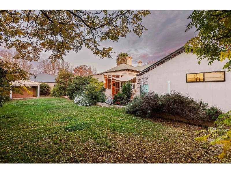 272 Sir Donald Bradman Drive, Cowandilla SA 5033