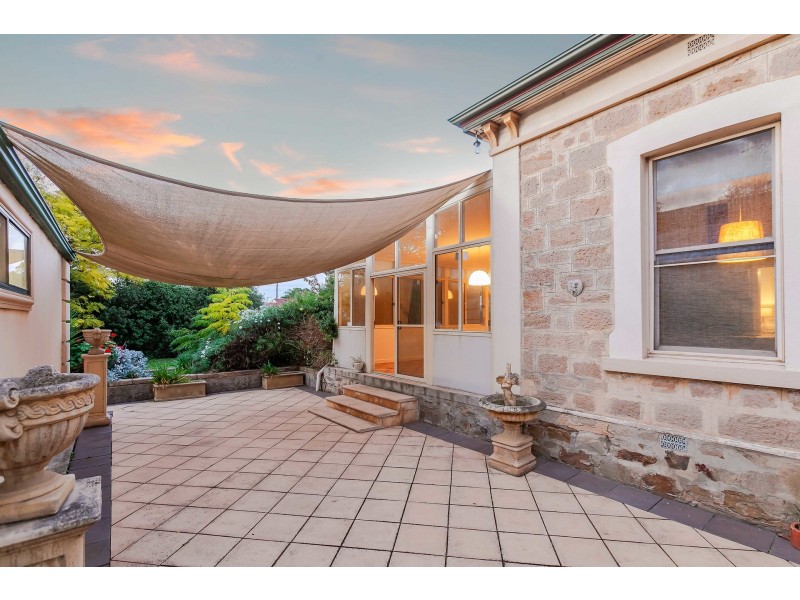 272 Sir Donald Bradman Drive, Cowandilla SA 5033