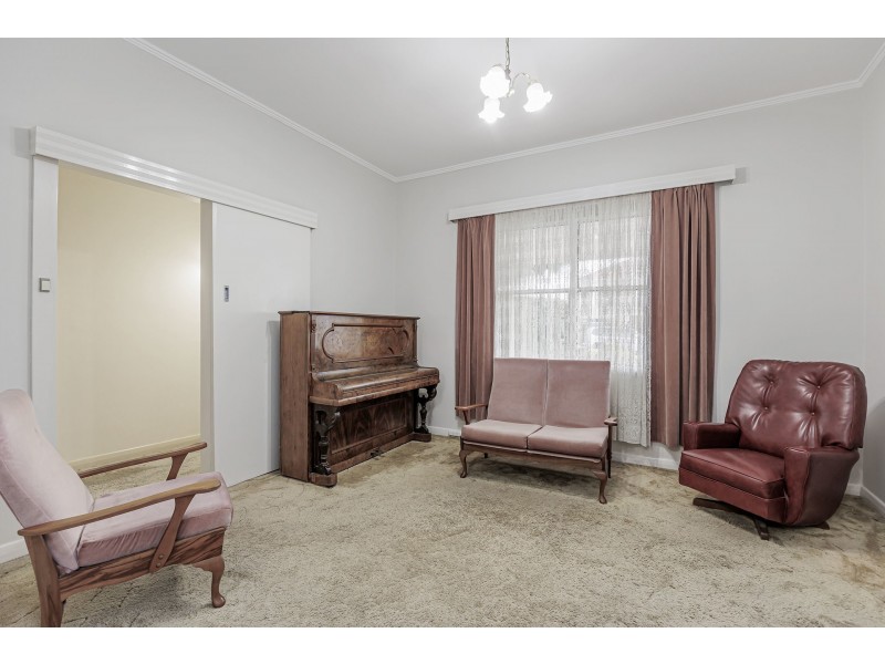 12 Percy Street, Seaton SA 5023