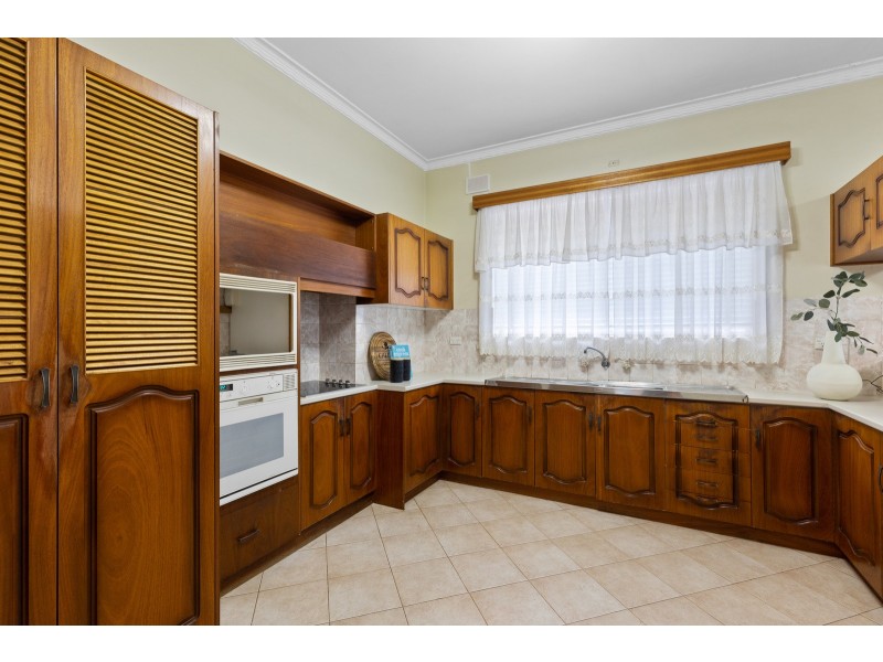 16 Rositano Avenue, Seaton SA 5023