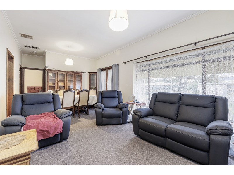 92 Strathfield Terrace, Largs North SA 5016