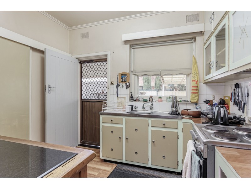 92 Strathfield Terrace, Largs North SA 5016