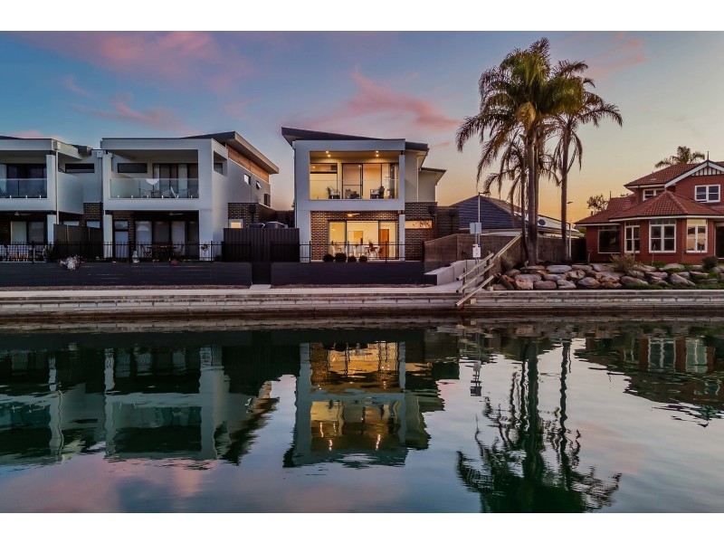 4/6 Allerdice Court, West Lakes SA 5021