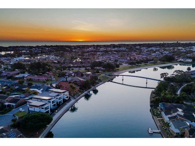 4/6 Allerdice Court, West Lakes SA 5021