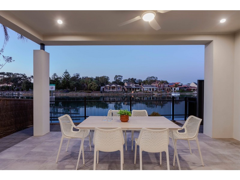 4/6 Allerdice Court, West Lakes SA 5021